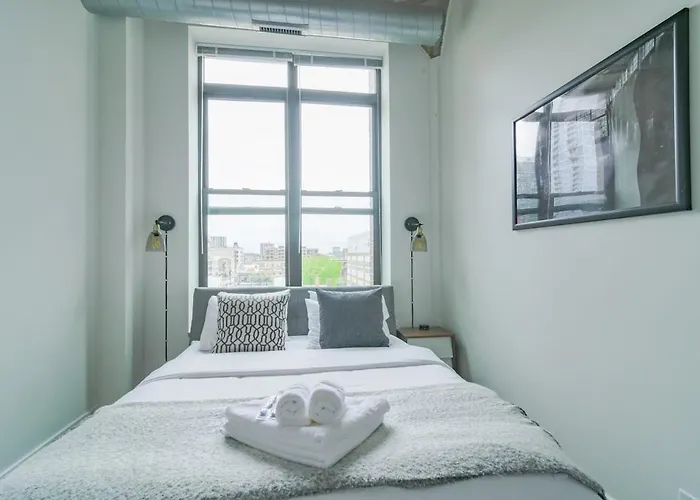 Beautiful 2br With Smart Tv, Gym Access & Parking Close To Mccormick Place, Museums & Michigan